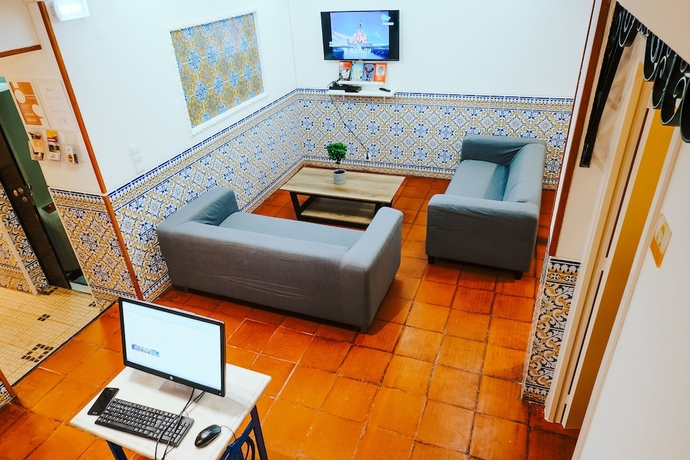 Imagen de los interiores del Hotel Help Yourself Hostels - Restelo. Foto 11