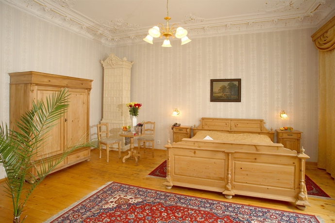 Imagen de la habitación del Hotel Heluan. Foto 8