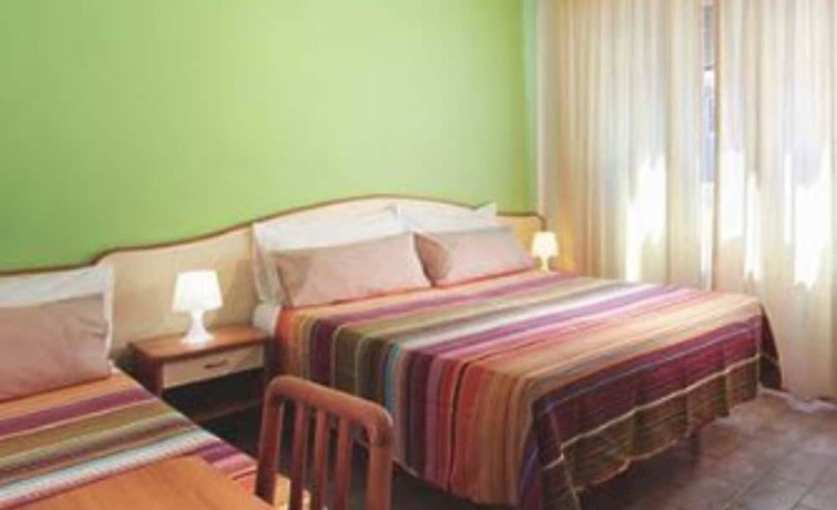 Imagen de la habitación del Hotel Helvetia, Cervia. Foto 11