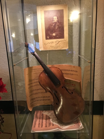 Imagen de los interiores del Hotel Helvetia, Génova. Foto 14