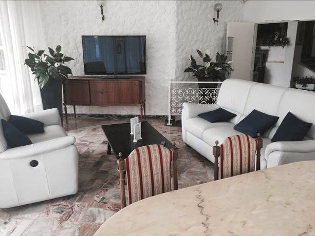 Imagen de los interiores del Hotel Helvetia, Grado. Foto 18