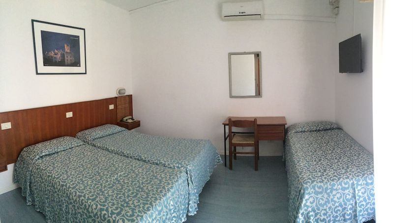 Imagen de la habitación del Hotel Helvetia, Grado. Foto 13