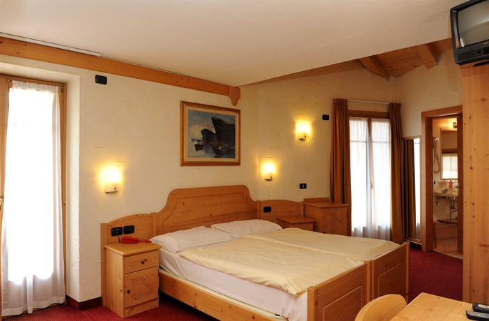 Imagen de la habitación del Hotel Helvetia, Livigno. Foto 7