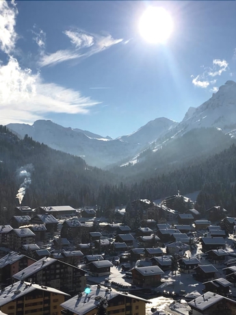 Imagen de los exteriores del Hotel Helvetia R&eacute;sidence. Foto 14