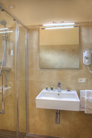 Imagen de la habitación del Hotel Helvetia, Venecia. Foto 12