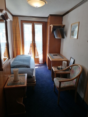 Imagen de la habitación del Hotel Helvetia, Zermatt . Foto 19