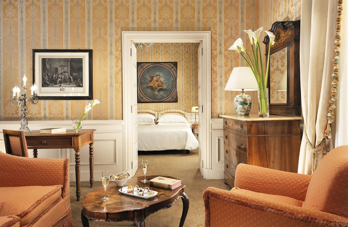 Imagen de la habitación del Hotel Helvetia and Bristol Firenze – Starhotels Collezione. Foto 7