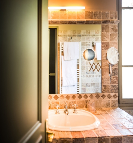 Imagen de la habitación del Hotel Helvie. Foto 18