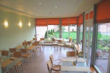 Imagen del bar/restaurante del Hotel Helvita. Foto 2