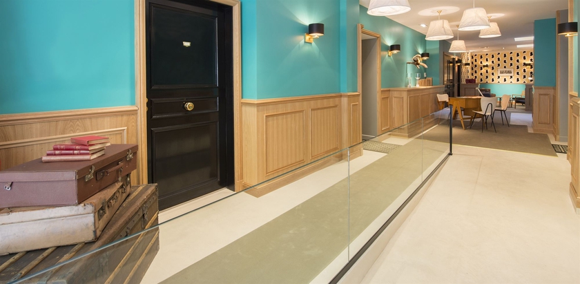 Imagen de los interiores del Hotel Helzear Champs Elys&eacute;es. Foto 9