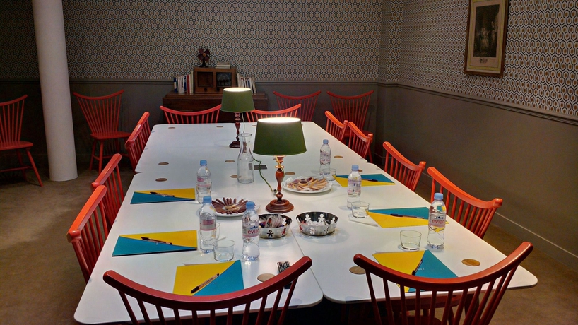 Imagen de los interiores del Hotel Helzear Champs Elysées Suites. Foto 16