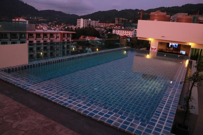 Imagen de los exteriores del Hotel Hemingways Silk. Foto 15