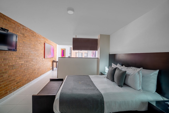 Imagen de la habitación del Hotel Hemma Bogot&aacute; Chapinero Premium Suites. Foto 2