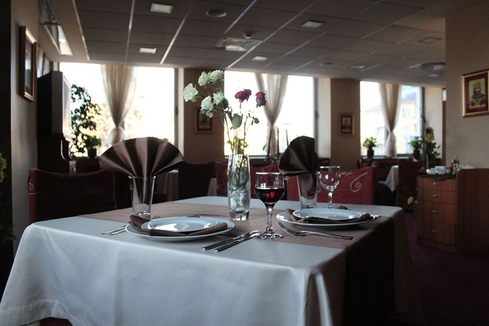 Imagen del bar/restaurante del Hotel Hemus. Foto 4