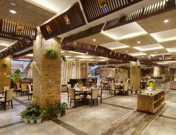 Imagen del bar/restaurante del Hotel Henan Sky-land Gdh. Foto 7
