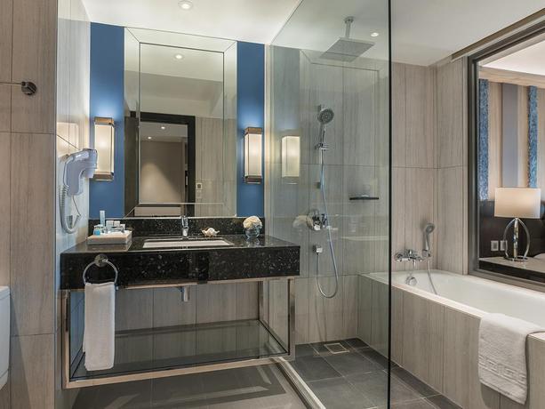 Imagen de la habitación del Hotel Henann Palm Beach Resort. Foto 9