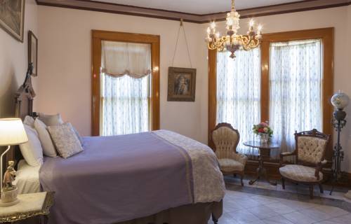 Imagen general del Hotel Henderson Castle Inn. Foto 1