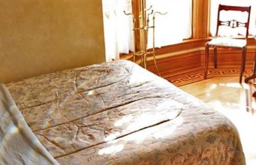 Imagen de la habitación del Hotel Henderson Castle Inn. Foto 11