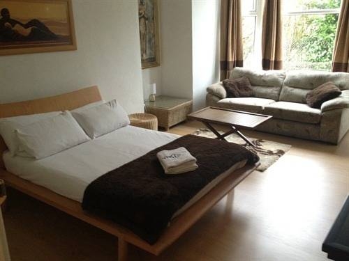 Imagen de la habitación del Hotel Hendham House. Foto 10