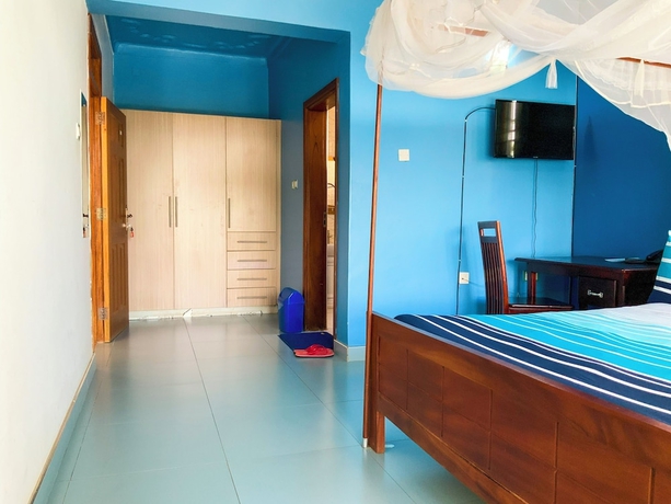 Imagen de la habitación del Hotel Hendo. Foto 7