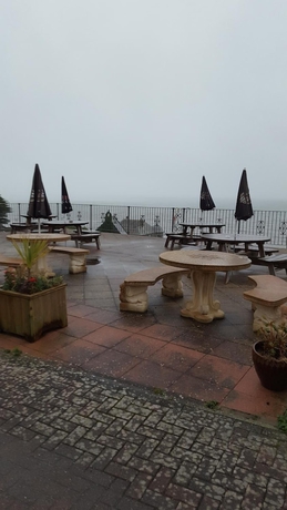 Imagen de la piscina del Hotel Hendre Coed Isaf. Foto 17