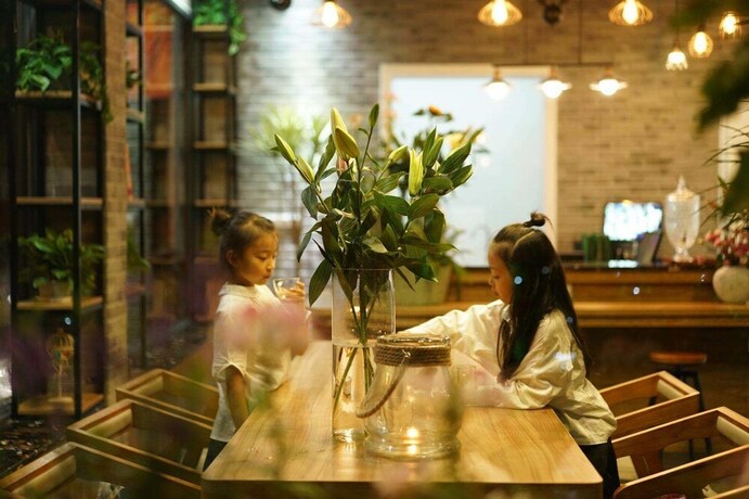 Imagen de los interiores del Hotel Hengdian Chayan Guest House. Foto 34