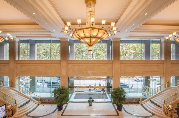 Imagen de los interiores del Hotel Hengshan Garden. Foto 18