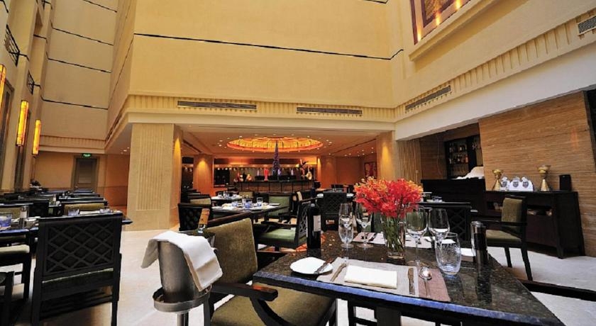 Imagen del bar/restaurante del Hotel Hengshan Picardie. Foto 4