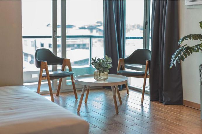 Imagen de la habitación del Hotel Henia. Foto 16