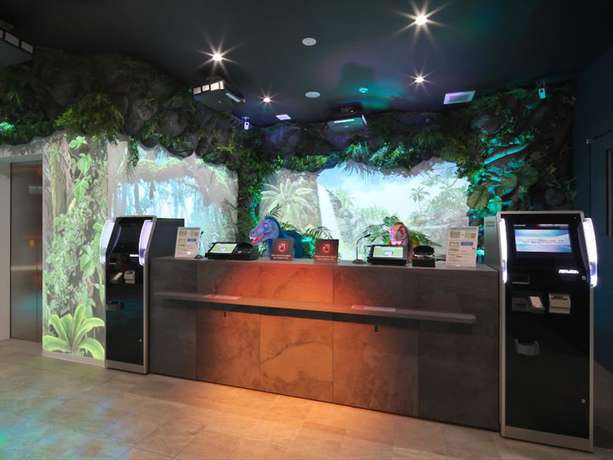 Imagen de los interiores del Hotel Henn Na Fukuoka Hakata. Foto 19