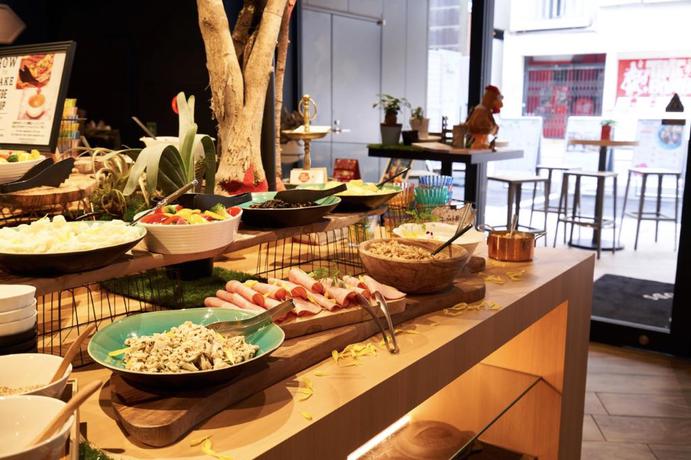 Imagen del bar/restaurante del Hotel Henn Na Osaka Namba. Foto 4