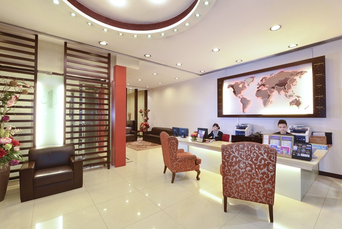 Imagen de los interiores del Hotel Hennessy. Foto 16