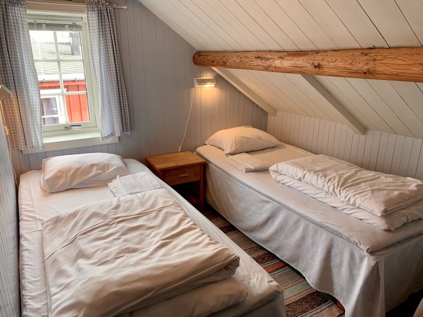 Imagen de la habitación del Hotel Henningsvær Rorbuer. Foto 9