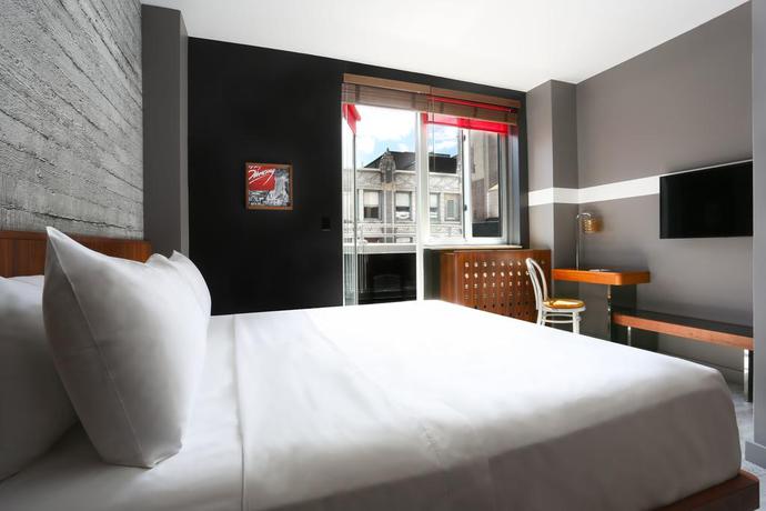 Imagen de la habitación del Hotel Henri. Foto 5