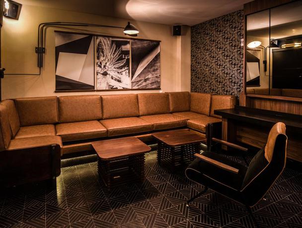 Imagen de los interiores del Hotel Henri. Foto 14