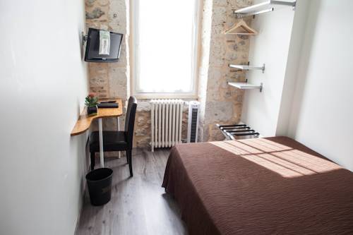 Imagen de la habitación del Hotel Henri Iv, Nerac. Foto 9
