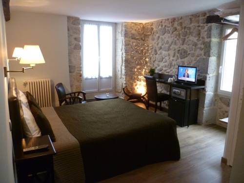 Imagen de la habitación del Hotel Henri Iv, Nerac. Foto 12