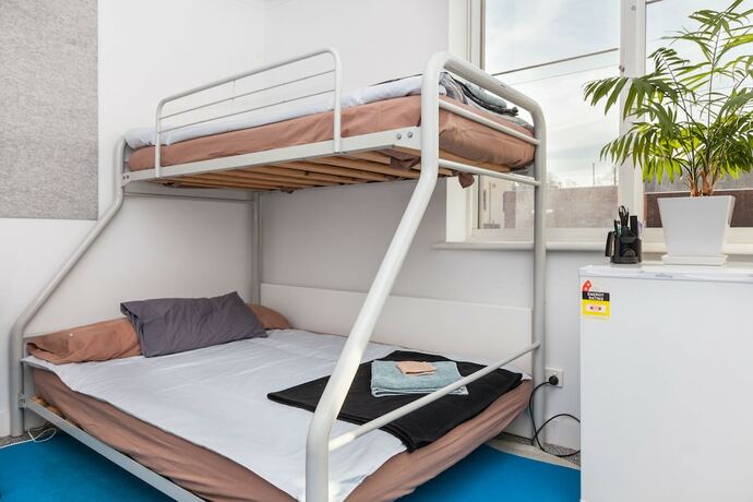 Imagen general del Hotel Henrietta, Carlton Studio Apartment. Foto 7