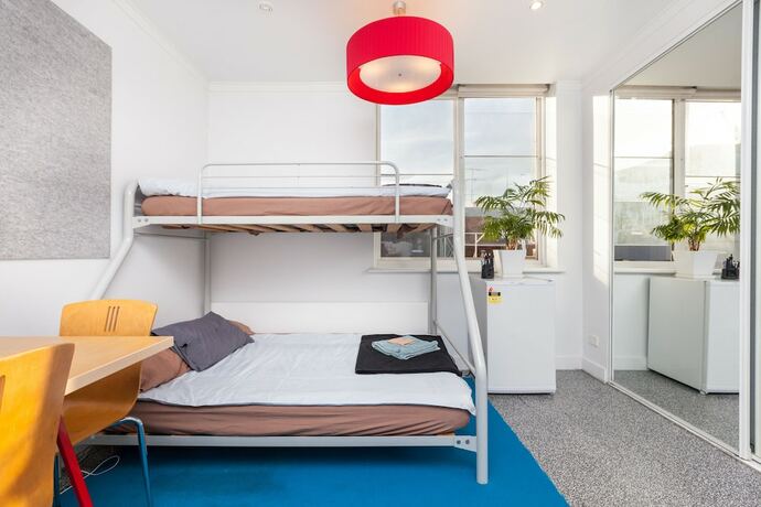 Imagen general del Hotel Henrietta, Carlton Studio Apartment. Foto 13