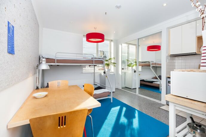 Imagen general del Hotel Henrietta, Carlton Studio Apartment. Foto 1