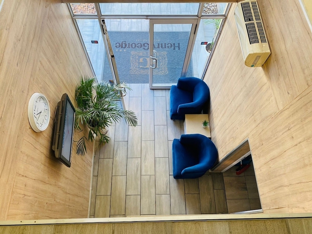 Imagen de los interiores del Hotel Henry George Guest House. Foto 16