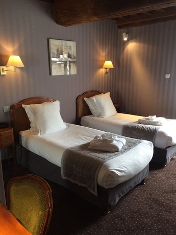 Imagen de la habitación del Hotel Henry Ii. Foto 11