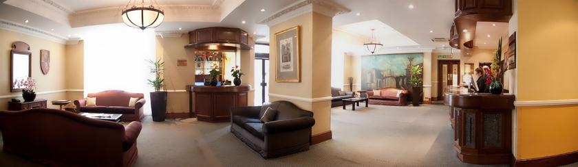 Imagen de los interiores del Hotel Henry VIII. Foto 7
