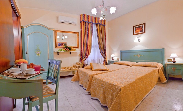 Imagen de la habitación del Hotel Henry, Venecia. Foto 3