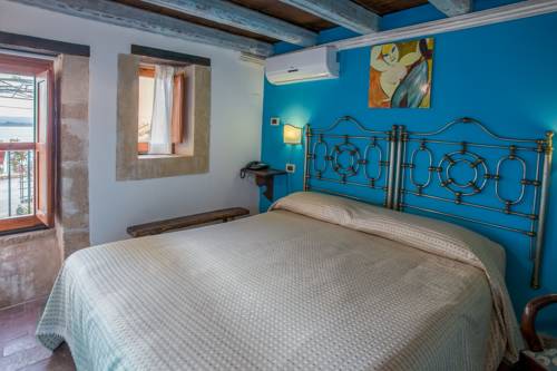 Imagen de la habitación del Hotel Henry's House. Foto 5