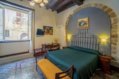 Imagen de la habitación del Hotel Henry's House. Foto 6