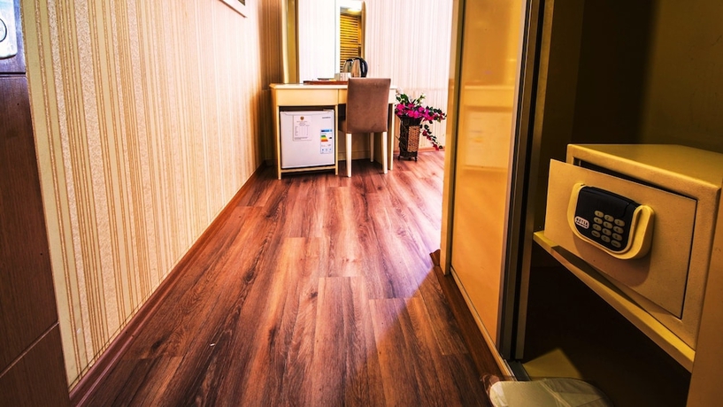 Imagen de la habitación del Hotel Hera Montagna. Foto 18