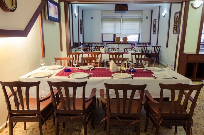 Imagen del bar/restaurante del Hotel Hera Predeal. Foto 2
