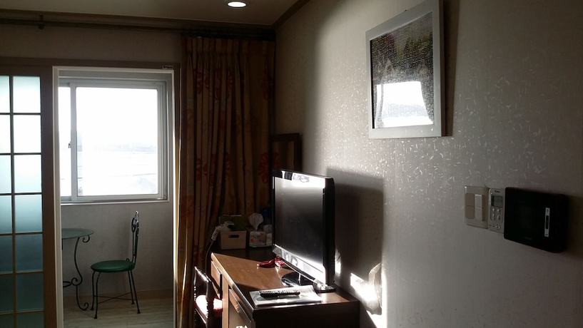 Imagen de la habitación del Hotel Hera, Seogwipo. Foto 8