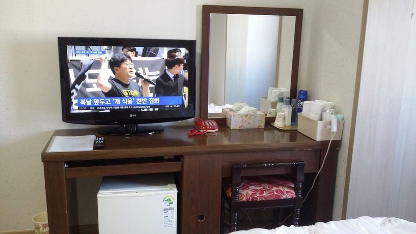 Imagen de la habitación del Hotel Hera, Seogwipo. Foto 18